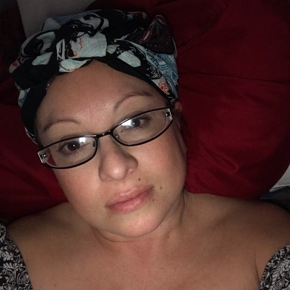 Meet your Posher, Sylvia - Picture 2 of 8